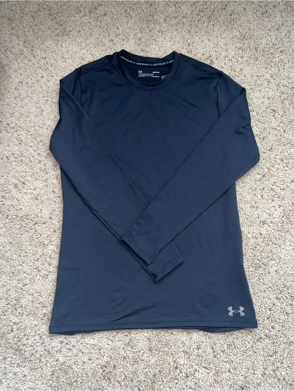 Under Armour Men’s Long Sleeve Performance Shirt - Black